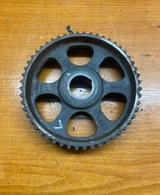 Audi V8 Camshaft pulley/ VANOS 077109