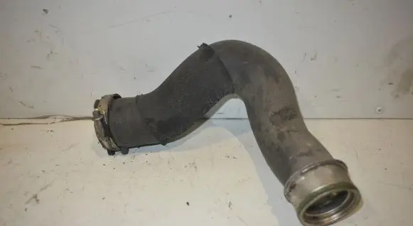 Audi Q7 4L Intercooler hose/pipe 7L6145738A
