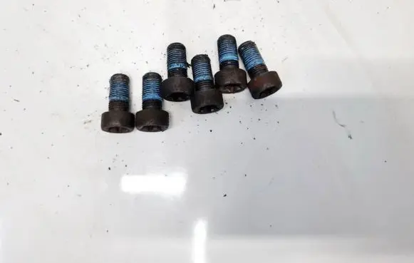 Opel Zafira B Nuts/bolts 