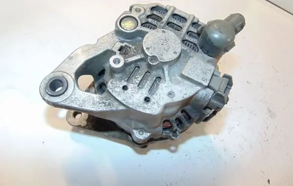 Mazda 323 Generator/alternator B61V18300 A5TO1271