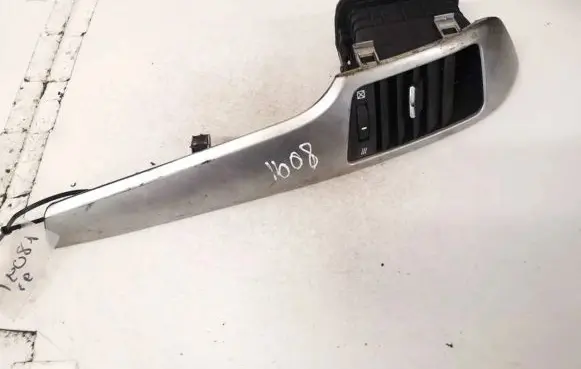Dashboard side air vent grill/cover trim
