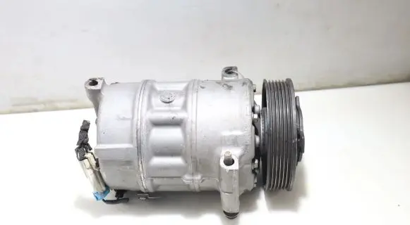 Opel Insignia A Air conditioning (A/C) compressor (pump)