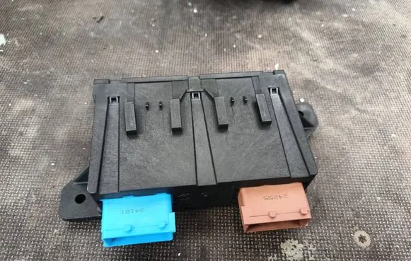 Opel Astra L Other control units/modules ZK2423650232 28789691 9852921280