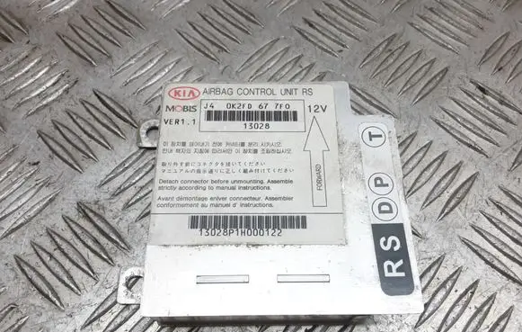 KIA Carens I Airbag control unit/module 0K2FD677F0