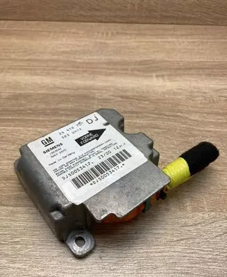 Opel Vectra B Airbag control unit/module 24416701 5WK42975 WithPlug