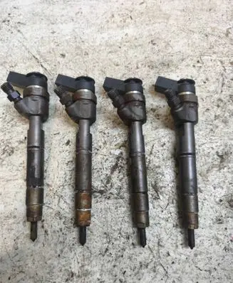 Mercedes-Benz B W245 Fuel injector A6400700787 0445110