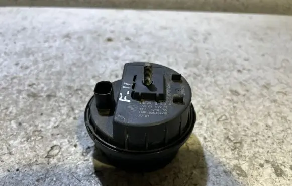 BMW 5 F10 F11 Alarm system siren 9198581 471005 63945210