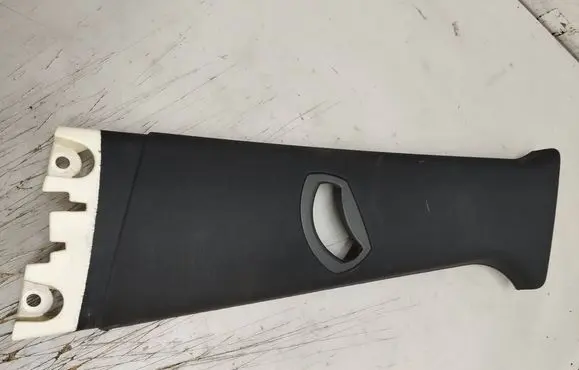 BMW X3 E83 (B) pillar trim (top) 51433330445