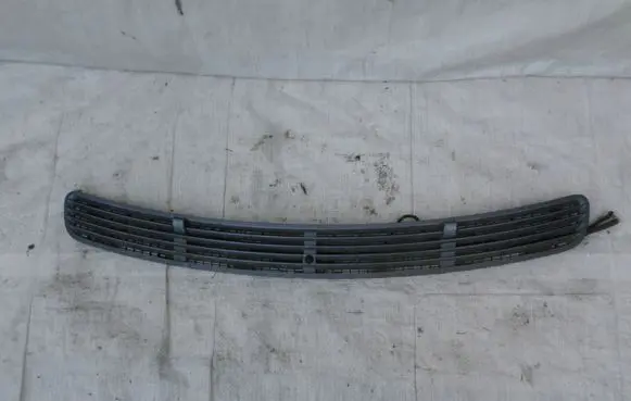 Mercedes-Benz E W211 Bonnet/hood grill 