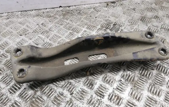 Infiniti FX Gearbox mounting bracket