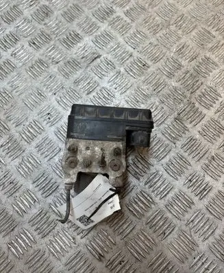 Toyota Avensis Verso ABS Pump 4451044110