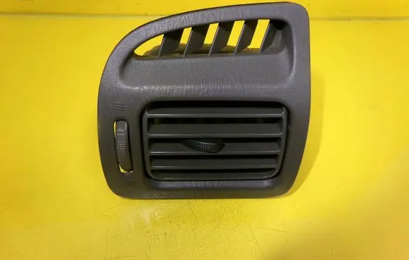 Mazda 626 Dashboard side air vent grill/cover trim GM832