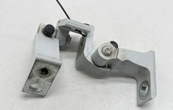 Volkswagen ID.5 Rear door hinge set 8X0831403F 6X0831403B