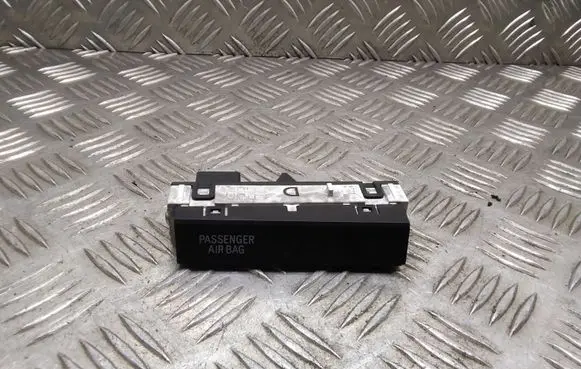 Toyota Prius (XW30) Passenger airbag on/off switch 8315047040