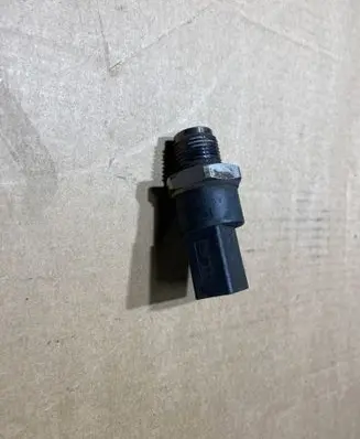 Fuel pressure sensor