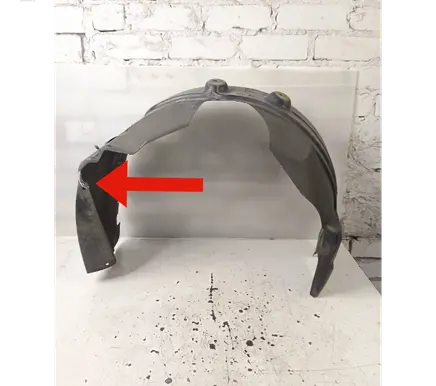 Front wheel arch liner splash guards