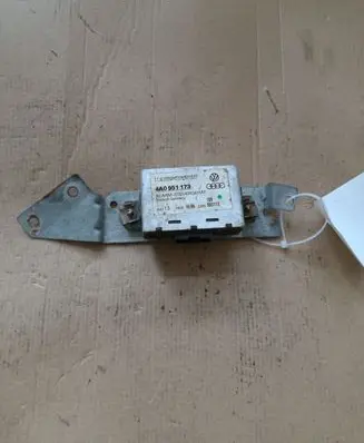 Audi A6 S6 C4 4A Alarm control unit/module 4A0951173