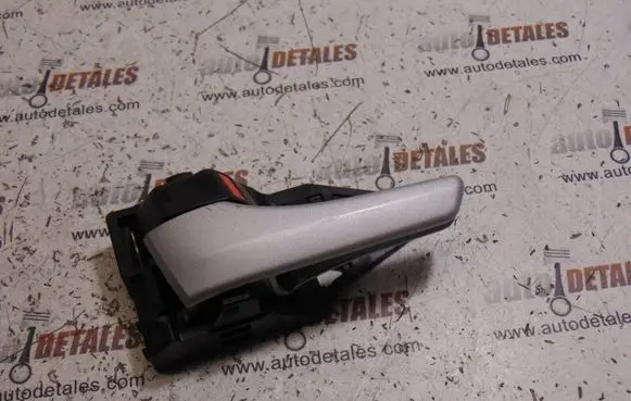 Toyota Prius (XW30) Front door interior handle