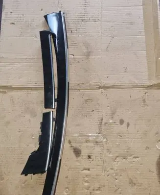 Hyundai ix 55 Dashboard glove box trim 847843j000