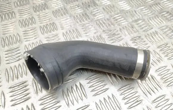 BMW 7 F01 F02 F03 F04 Intercooler hose/pipe 7575407
