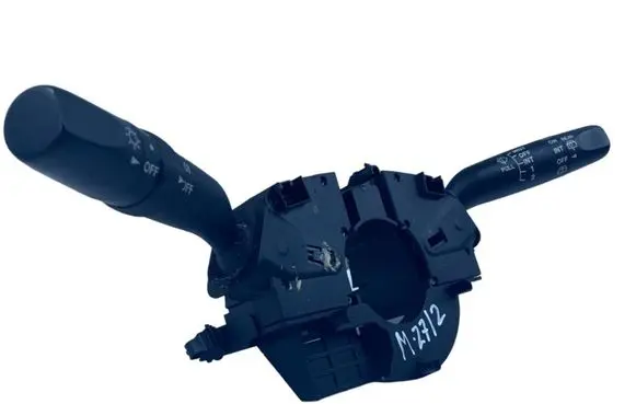 Wiper turn signal indicator stalk/switch