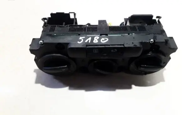 Volkswagen Touran I Climate control unit 74730900 743138