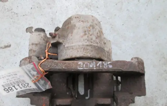 Peugeot 605 Front brake caliper