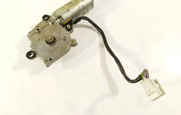 Mercedes-Benz C W203 Sunroof motor/actuator A2038203242 039020012