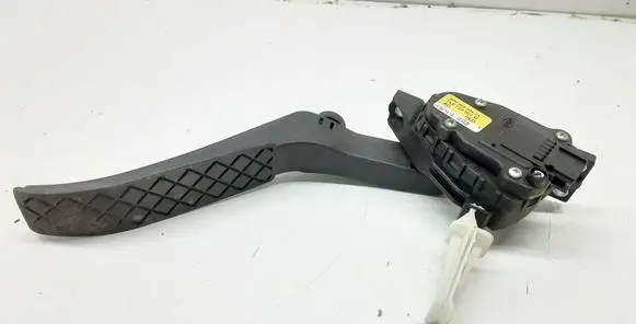 Audi Q7 4L Accelerator throttle pedal 7L0723507D
