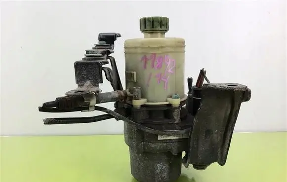 Skoda Fabia Mk1 (6Y) Power steering pump 6Q0423155AD