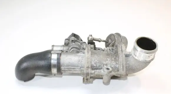 Land Rover Discovery 4 - LR4 EGR valve 045175S01