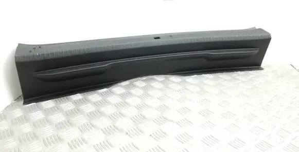 Volkswagen Golf VII Trunk/boot sill cover protection 5G9863459