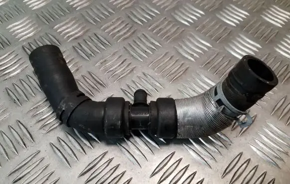 Jaguar XF X250 Engine coolant pipe/hose