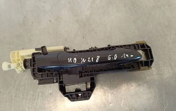 Mercedes-Benz CLS C218 X218 Rear door exterior handle A2047601634