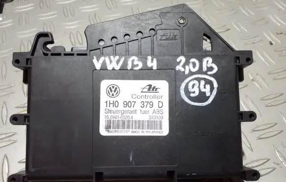 Volkswagen PASSAT B4 ABS control unit/module 1H0907379D 3X3109 ZSB3A0907367B