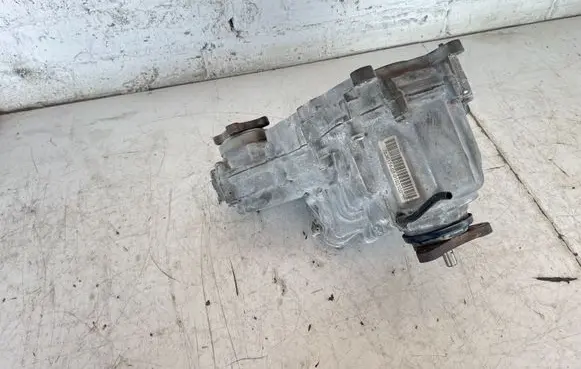 BMW 5 F10 F11 Gearbox transfer box case 7636174