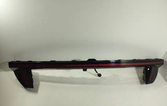 Tailgate rear/tail lights