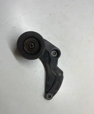 BMW 5 E39 Generator/alternator bracket 2248561