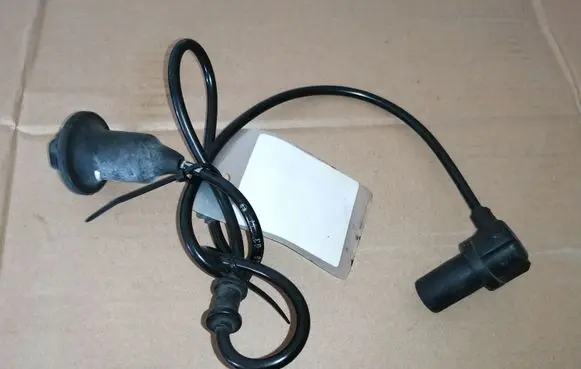 Mercedes-Benz A W168 ABS rear brake sensor 0265006371