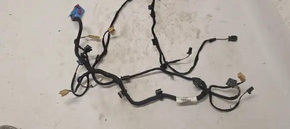 Audi Q3 8U Front door wiring loom/harness boot 8U0971035AR