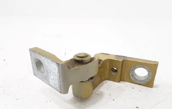 Volkswagen PASSAT B5 Rear door upper hinge
