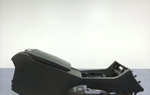Skoda Superb B5 (3U) Armrest 