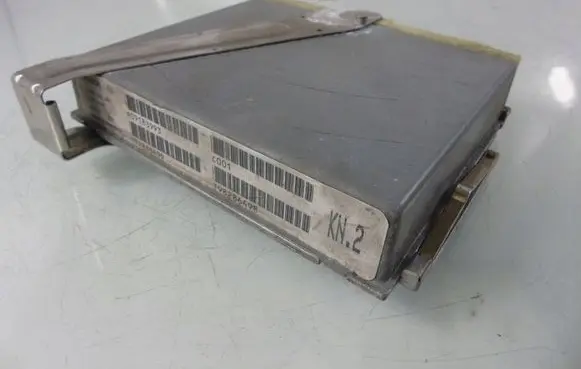 Volvo S70 V70 V70 XC Engine control unit/module 0281001802