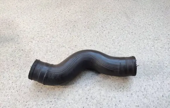 Opel Astra H Intercooler hose/pipe 498891241