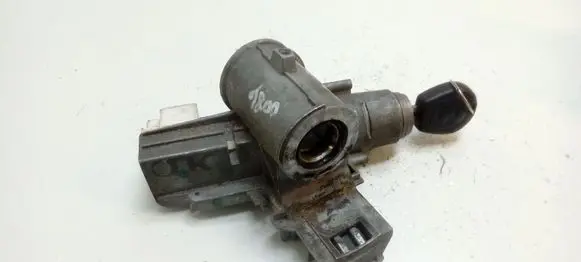 Ford Galaxy Ignition lock P012106