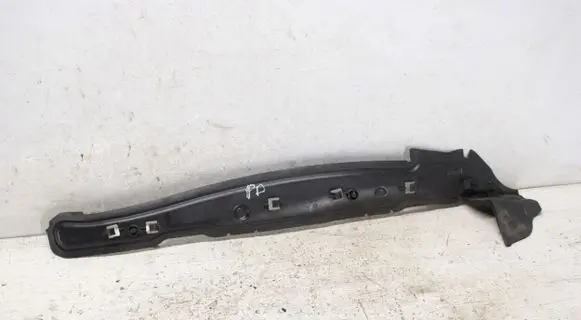 Skoda Superb B8 (3V) Fender end trim 3V0821112B