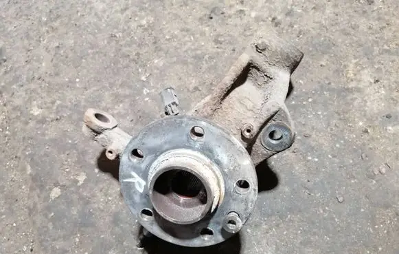 Volkswagen Multivan T5 Front wheel hub 
