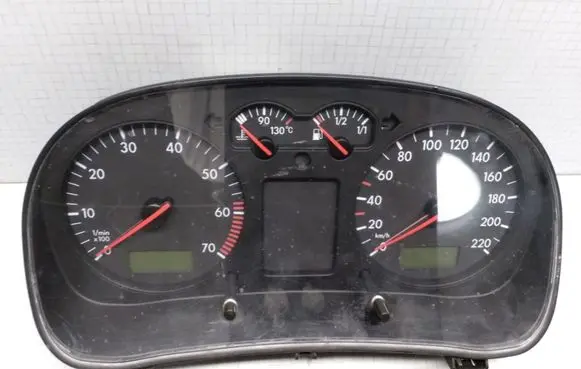 Volkswagen Golf IV Speedometer (instrument cluster) 1J0919860 110008773 110008001