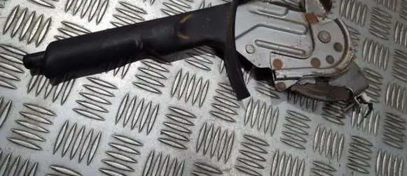 Nissan Sunny Handbrake/parking brake lever assembly 3305
