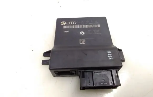 Audi Q7 4L Gateway control module 4L0907468B 4L0910468A